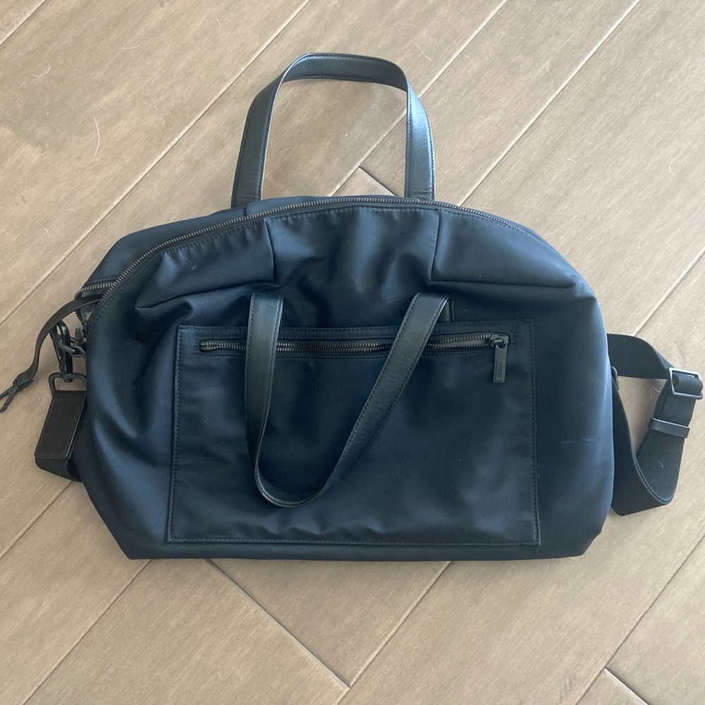 Away travel bag